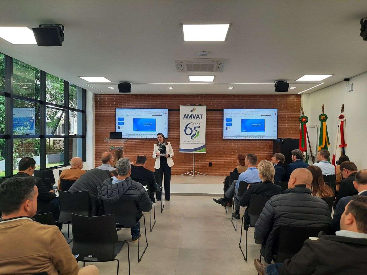 Prefeita Gláucia Schumacher coordenou a assembleia 