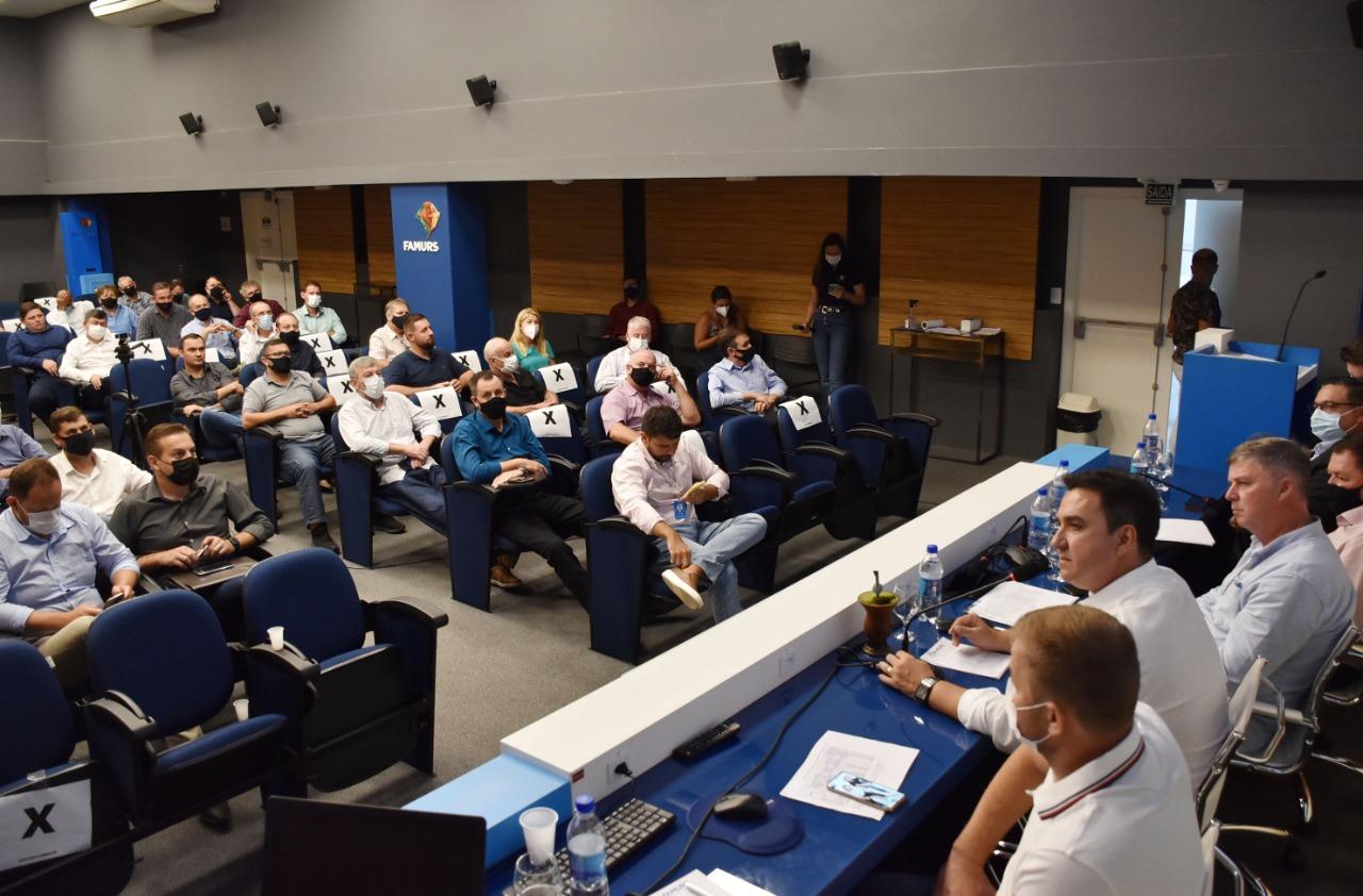 Encontro realizado na Famurs contou com representantes do Vale do taquari e outras regiões 