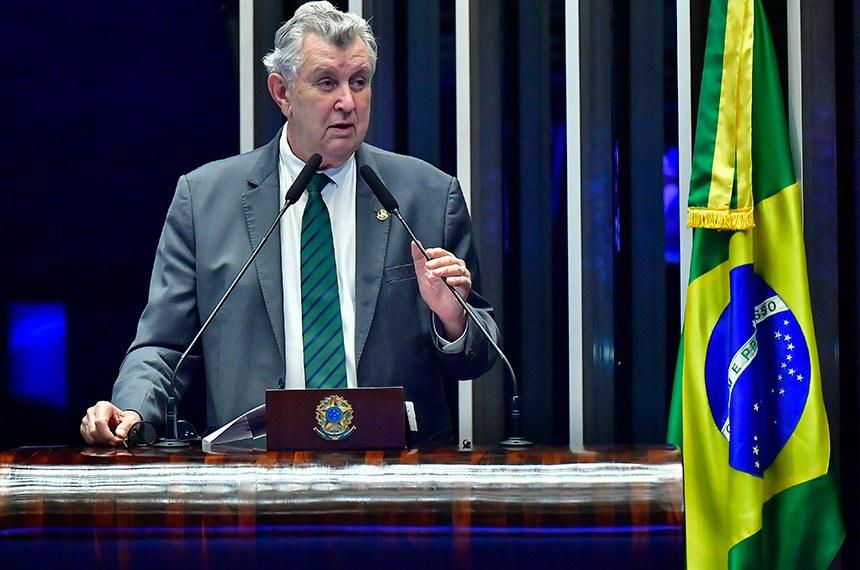 Senador Luis Carlos Heinze e AMVAT promovem reunião com prefeitos sobre ações emergenciais pós-enchentes