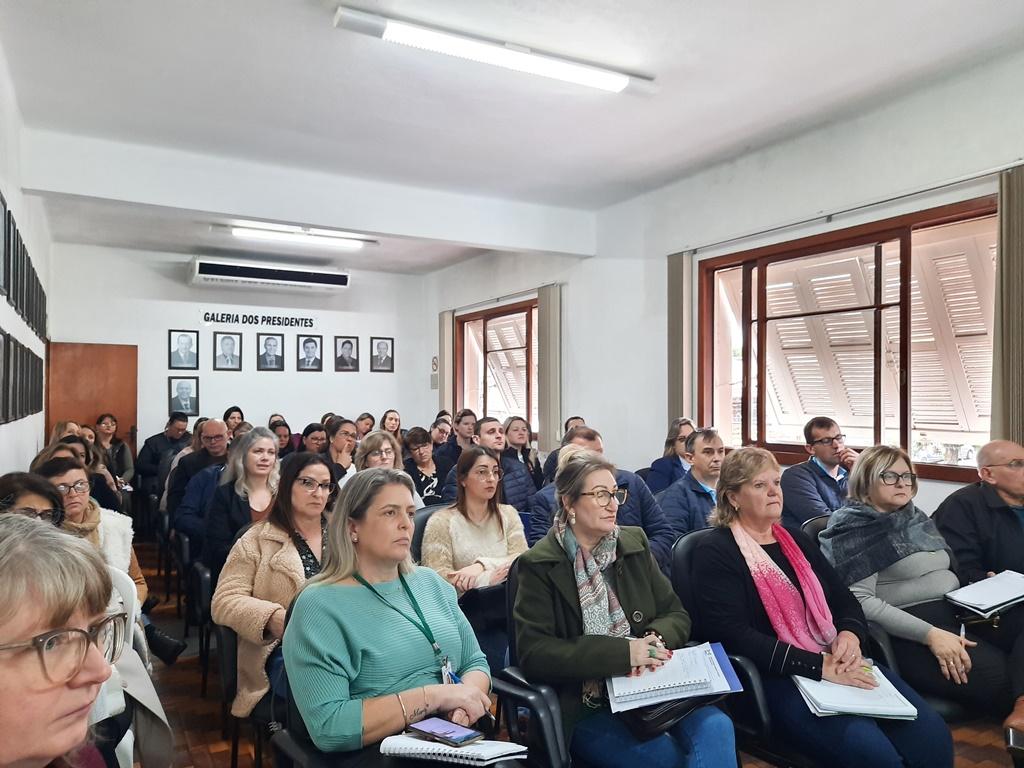 Gestores de toda a região participaram do encontro