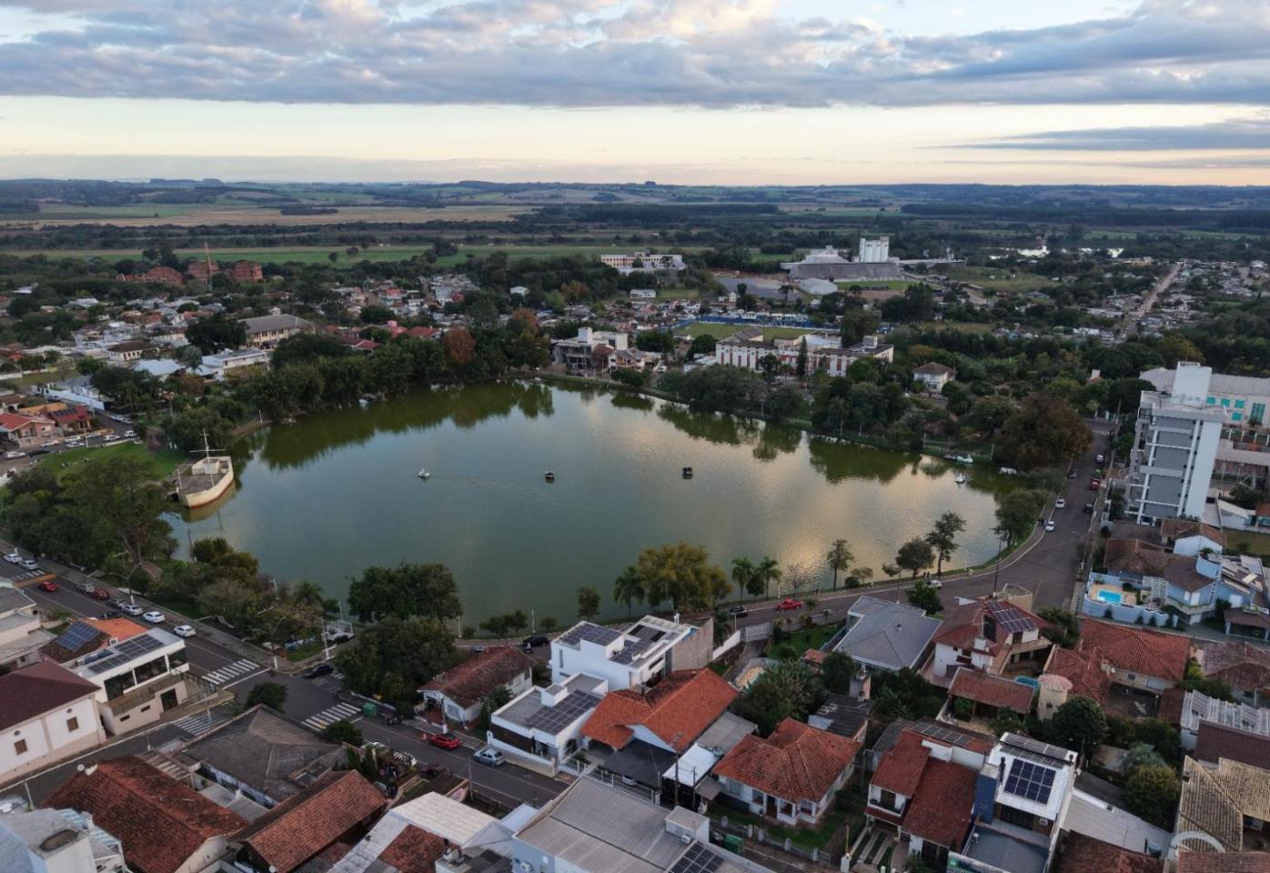 Área junto à Lagoa Armênia será palco das atrações do aniversário da cidade 